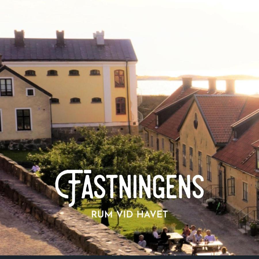 瓦尔贝里Faestningens住宿加早餐旅馆 外观 照片